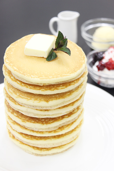 テラスレストランのホットケーキータワー/那須高原SA【上り】（栃木県/那須町）