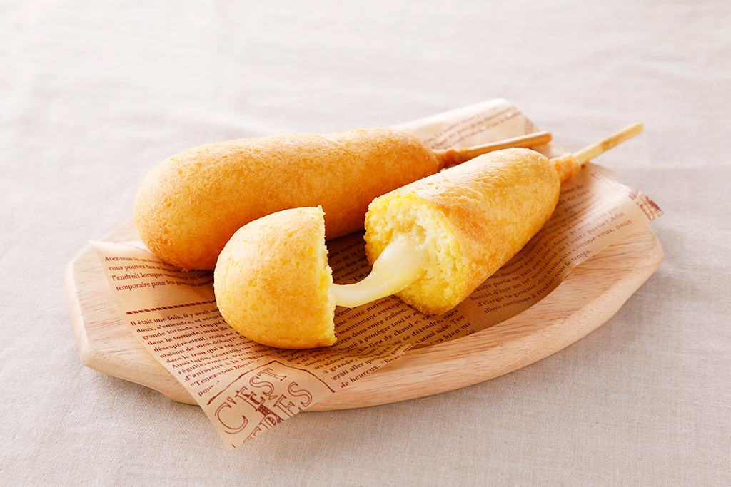 アジアンクックのチーズ&アメリカンドッグ/蓮田SA【下り】(埼玉県/蓮田市)