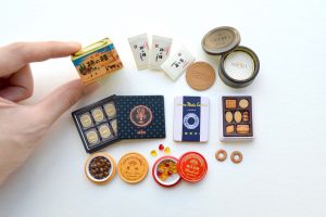 子どもに人気のお仕事に注目！｜カプセルトイの企画・製作（ケンエレファント青山さん）＜生い立ち編＞