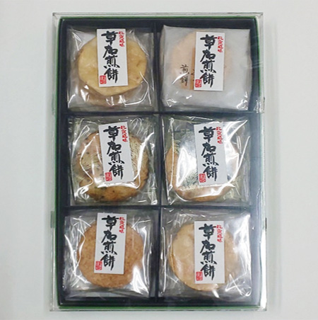 草加煎餅 17枚入り/羽生PA【下り】(埼玉県/羽生市)