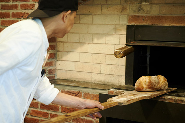 石窯で焼いたパン/道の駅 四季の郷公園 FOOD HUNTER PARK(和歌山県/和歌山市)