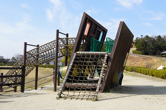 おもしろい形の遊具/ウェルネスパーク五色(兵庫県/洲本市)