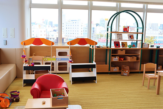 知育玩具で遊べるプレイスペース/和歌山市民図書館(和歌山県)