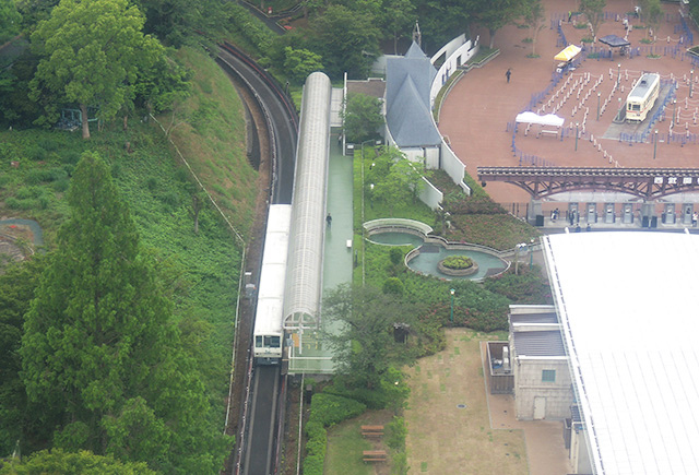 西武園ゆうえんち駅を上空から/西武園ゆうえんち(埼玉県/所沢市)