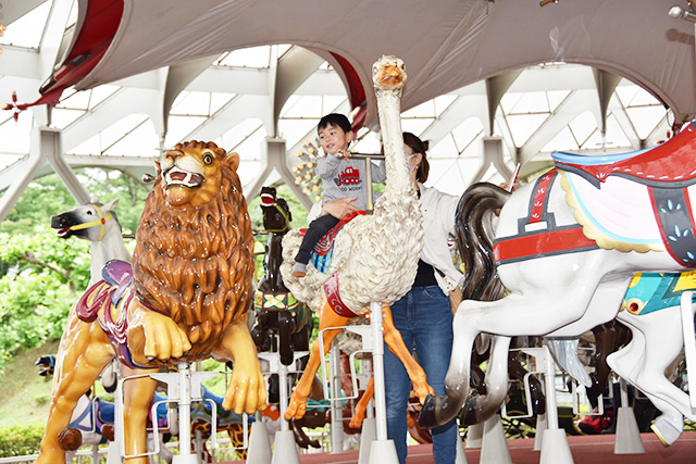 【乗り物】メリーゴーラウンド/西武園ゆうえんち(埼玉県/所沢市)