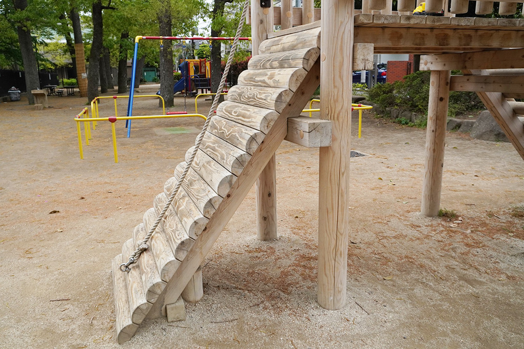 アスレチック遊具/井荻公園(東京都/杉並区)