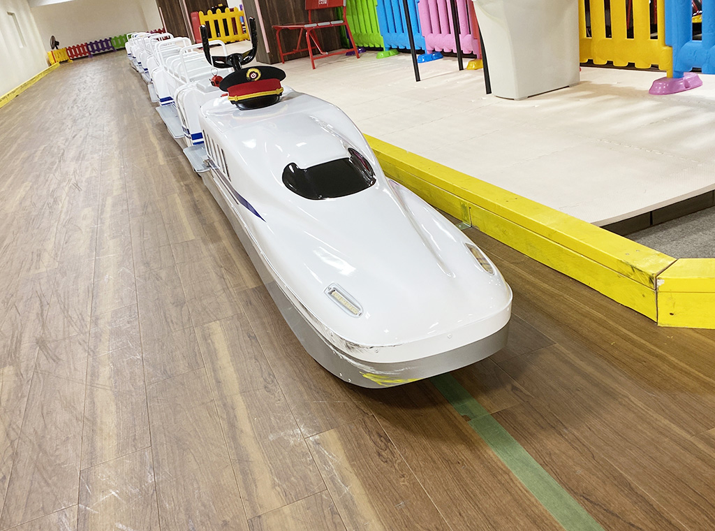 新幹線の形をした遊具/富山あそびマーレ（富山県/射水市）