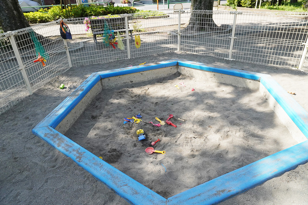 遊具広場の砂場/世田谷公園（東京都/世田谷区）