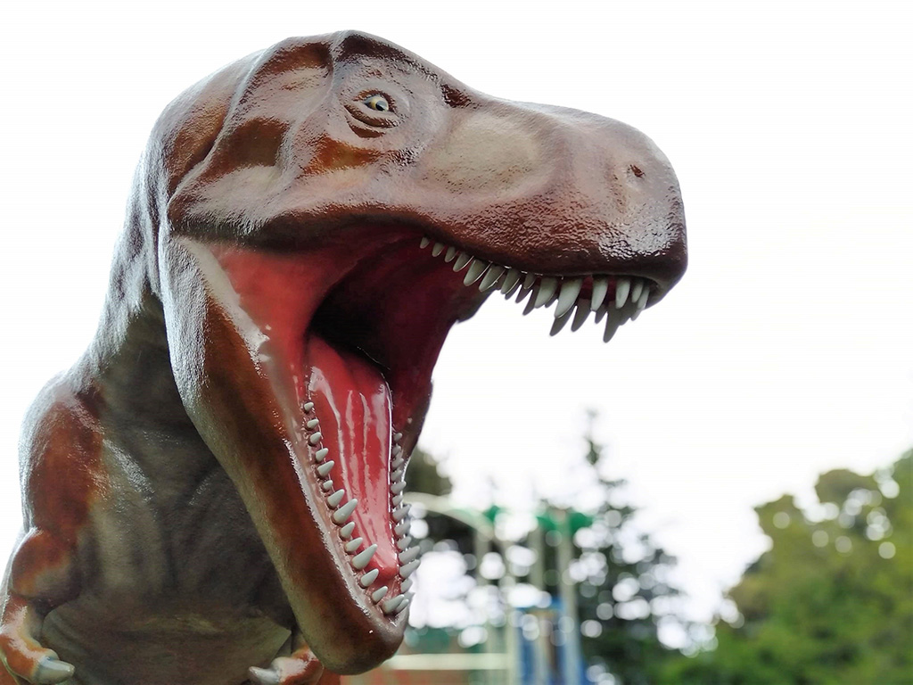 ティラノサウルスのオブジェ/恐竜広場（小室山公園内）（静岡県/伊東市）