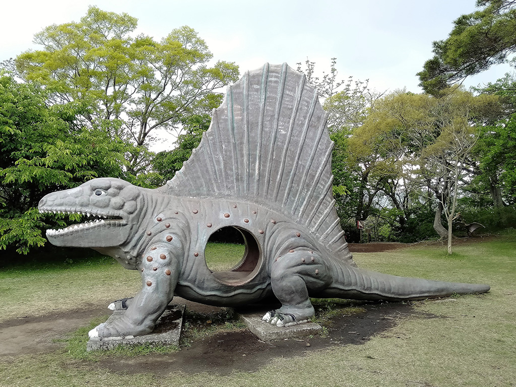 ディメトロドンのオブジェ/恐竜広場（小室山公園内）（静岡県/伊東市）