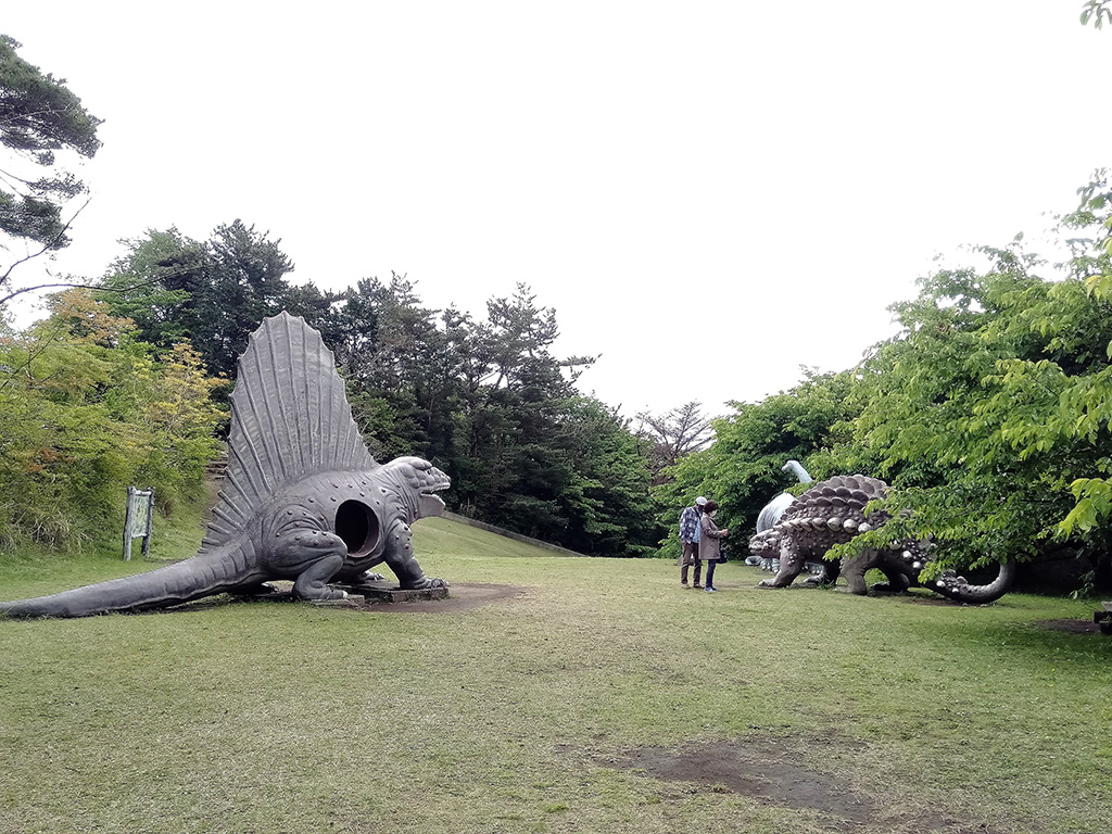 ディメトロドンのオブジェ/恐竜広場（小室山公園内）（静岡県/伊東市）