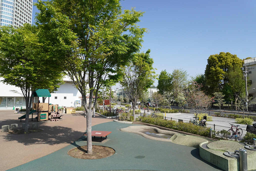 未就学児が対象の「遊具の遊び場」/二子玉川公園（東京都/世田谷区）