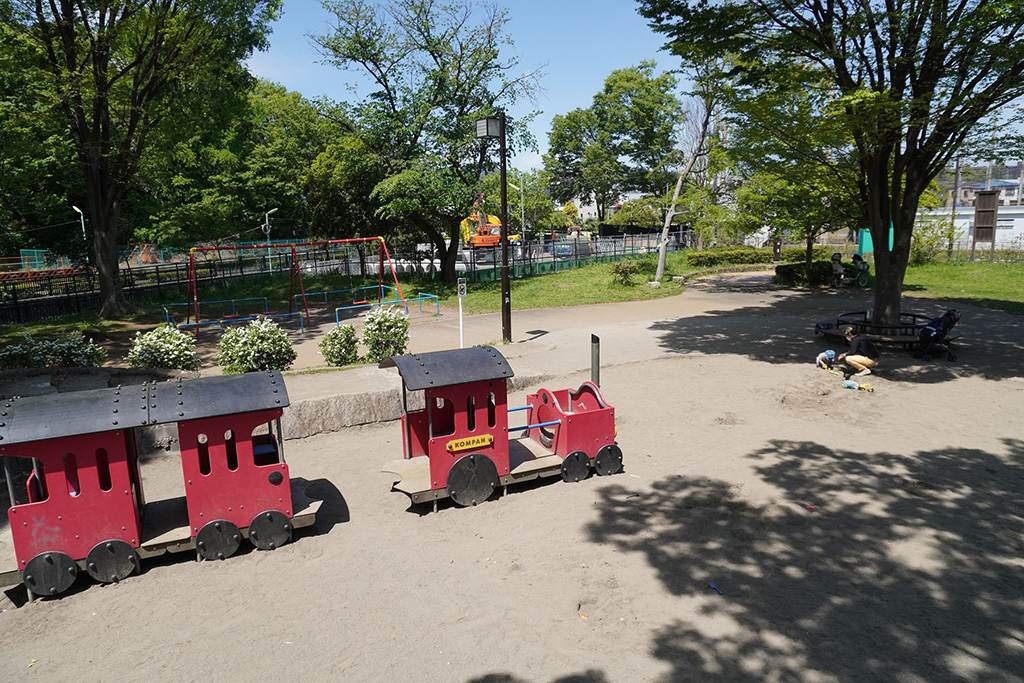 「子供の遊び場」の砂場/都立祖師谷公園(東京都/世田谷区)