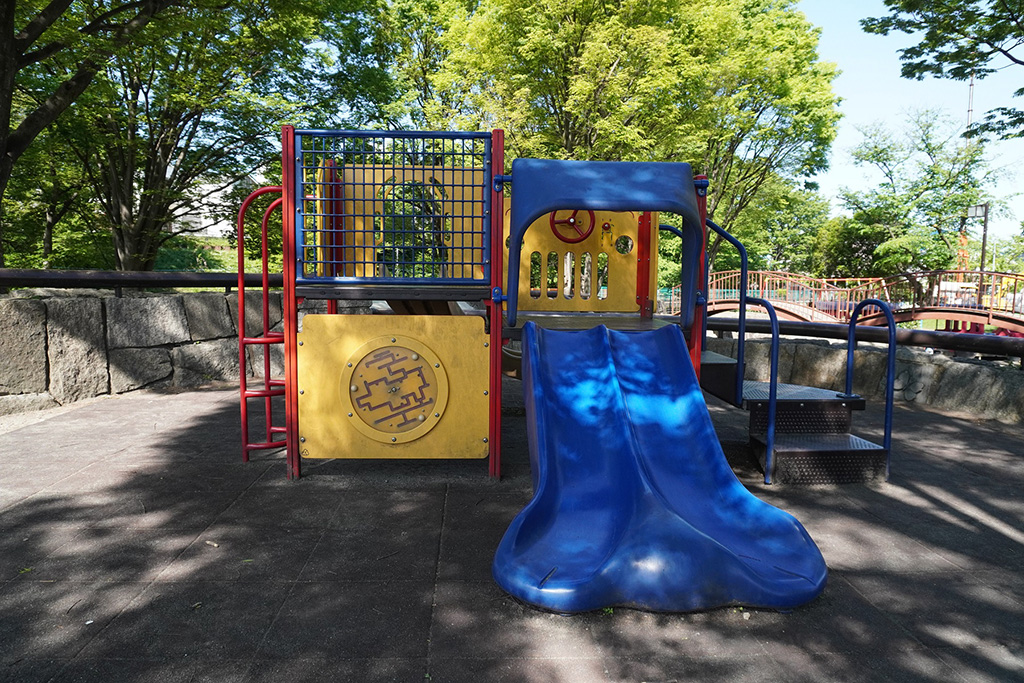 幼児用複合遊具/都立祖師谷公園(東京都/世田谷区)