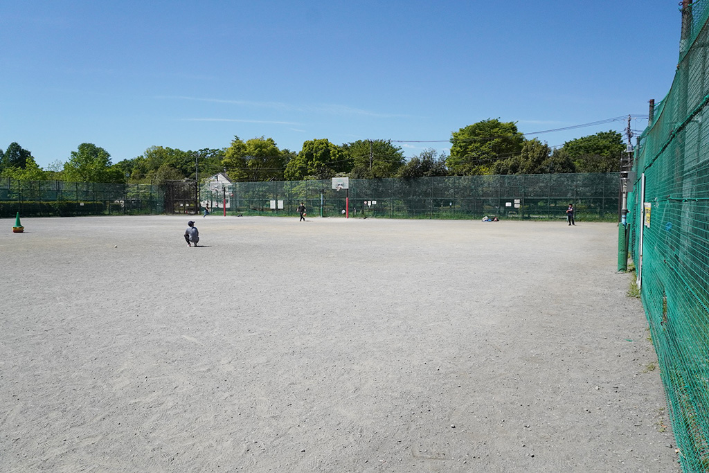 砂利の多目的広場/都立祖師谷公園(東京都/世田谷区)