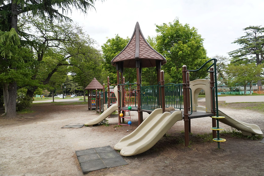 未就学児向けの複合遊具/都立和田堀公園（東京都/杉並区）