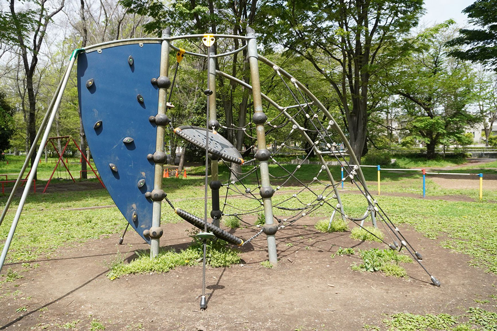 6～12歳向けの複合遊具/都立和田堀公園（東京都/杉並区）