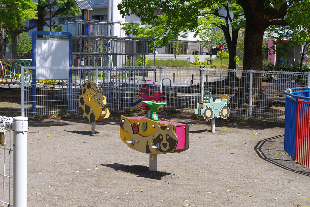 スプリング遊具/東綾瀬公園（東京都/足立区）