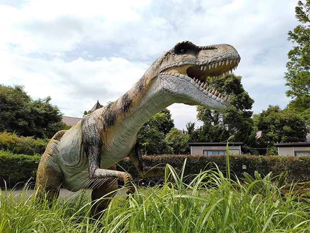 テリジノサウルス/伊豆ぐらんぱる公園（静岡県/伊東市）