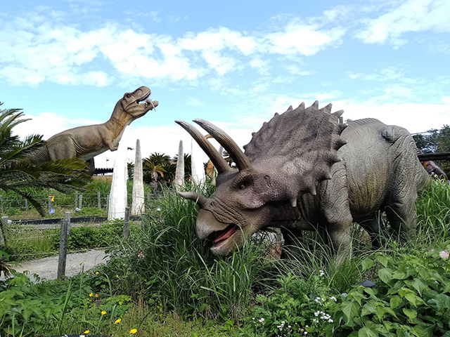 実物大の恐竜/伊豆ぐらんぱる公園（静岡県/伊東市）