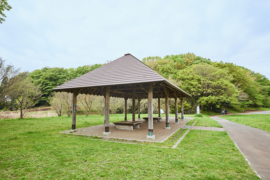 東屋/都立小山田緑地(東京都/町田市)