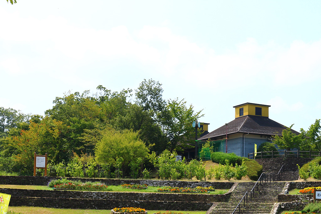 ビジターコテージ「森のまなびや」外観/三重県上野森林公園(三重県/伊賀市)
