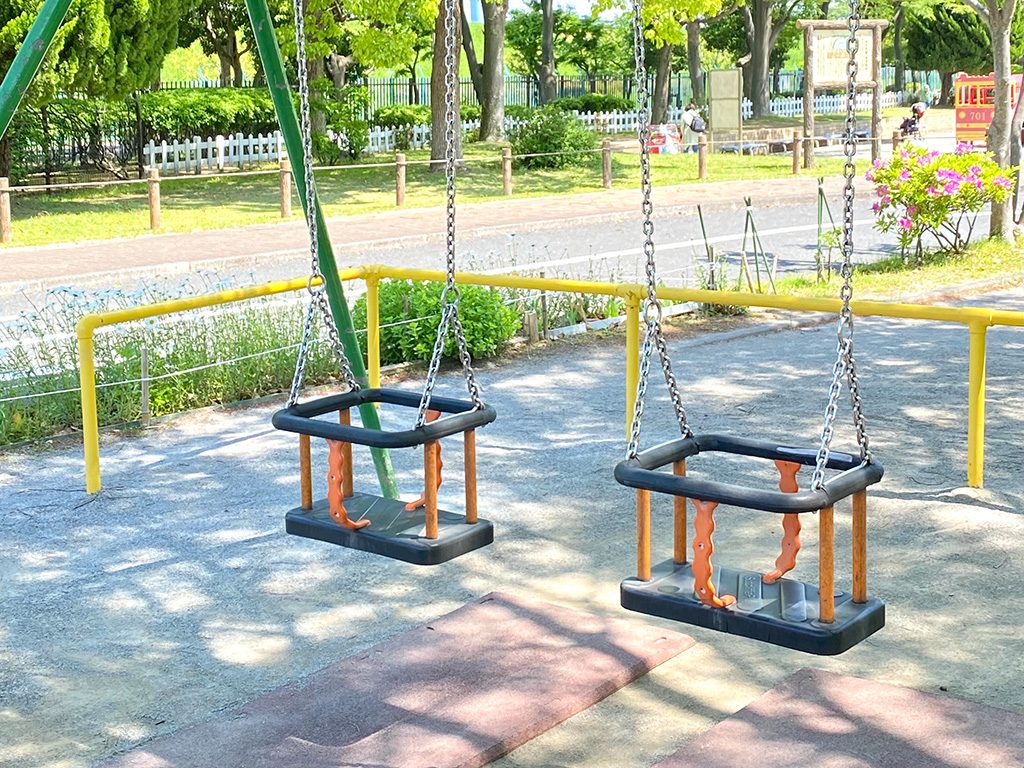 幼児用ブランコ/大谷田南公園（東京都/足立区）