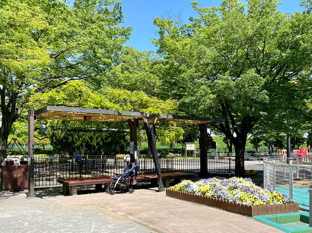 休憩用ベンチ/大谷田南公園（東京都/足立区）