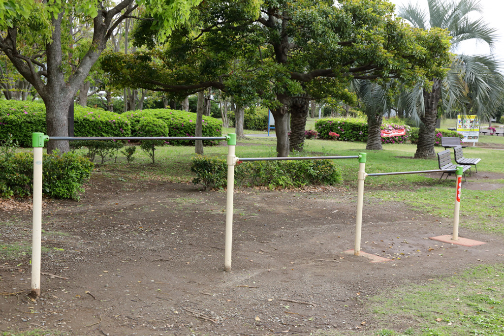 「鉄棒」／若洲公園（東京都／江東区）