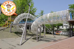 リングネットがある複合遊具が楽しい宇喜田さくら公園(江戸川区)