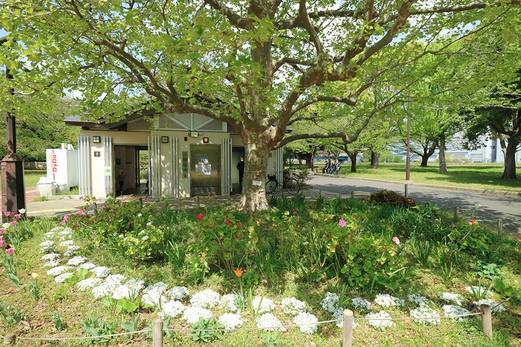 園内トイレ/亀戸中央公園（東京都/江東区）