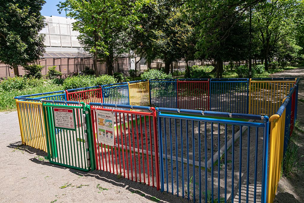 「幼児コーナー」にある砂場/戸山公園（東京都/新宿区）