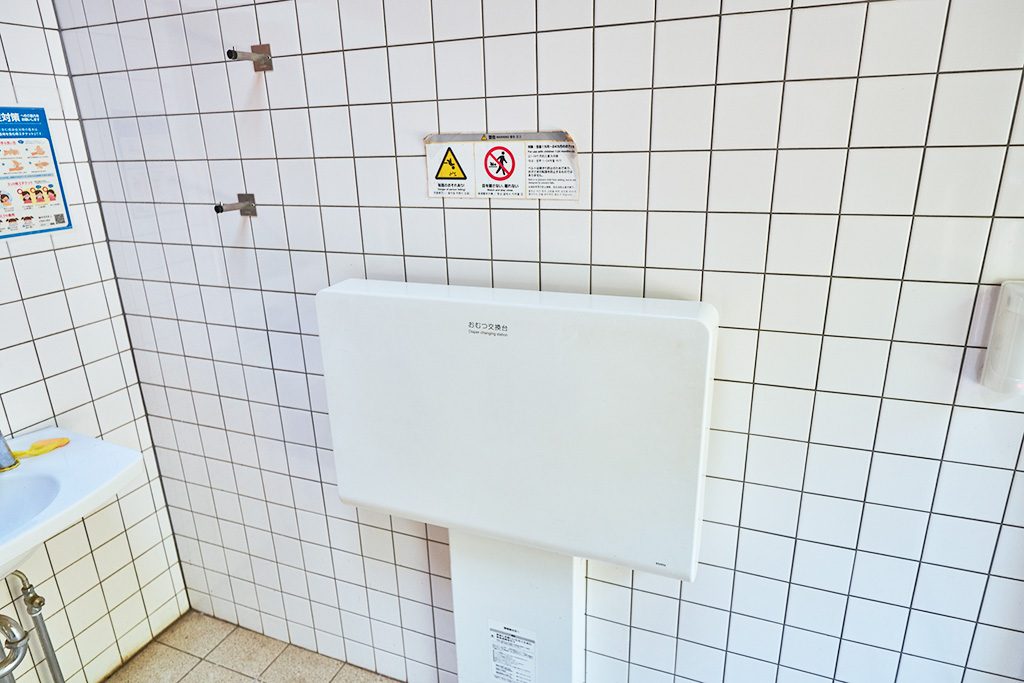 おむつ替えのベビーベッド/代々木公園（東京都/渋谷区）