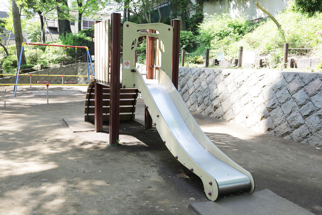 「滑り台」/須藤公園(東京都/文京区)