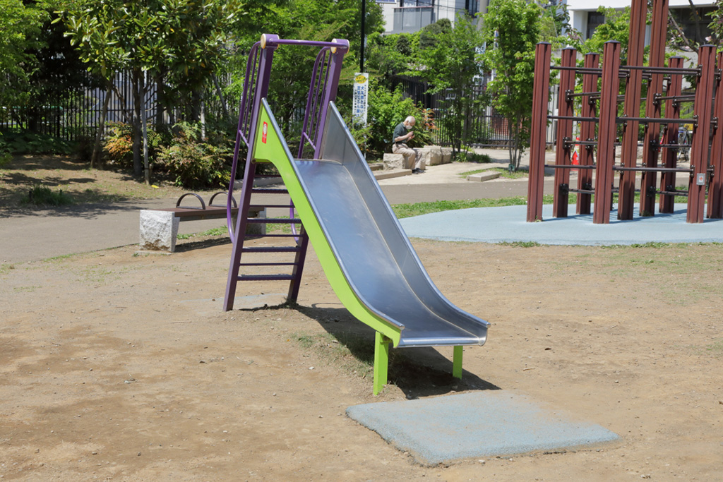 「滑り台」／おとめ山公園（東京都／新宿区）
