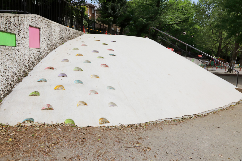 「石の山（りす公園）」／駒沢オリンピック公園（東京都／世田谷区）