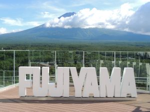 富士急ハイランドに絶景「FUJIYAMA タワー」登場！子ども向けアトラクションも紹介