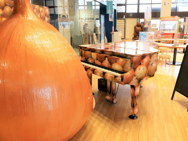 しち玉ピアノ/道の駅うずしお(兵庫県南/あわじ市)