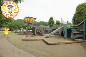 乞田・貝取ふれあい広場公園(多摩市)で巨大複合遊具を制覇!