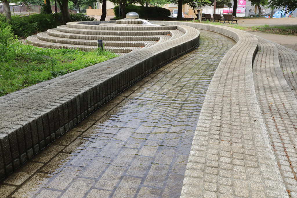 「流れ」/乞田・貝取ふれあい広場公園(東京都/多摩市)