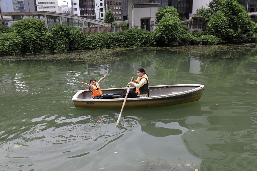 ボート釣り体験の様子
