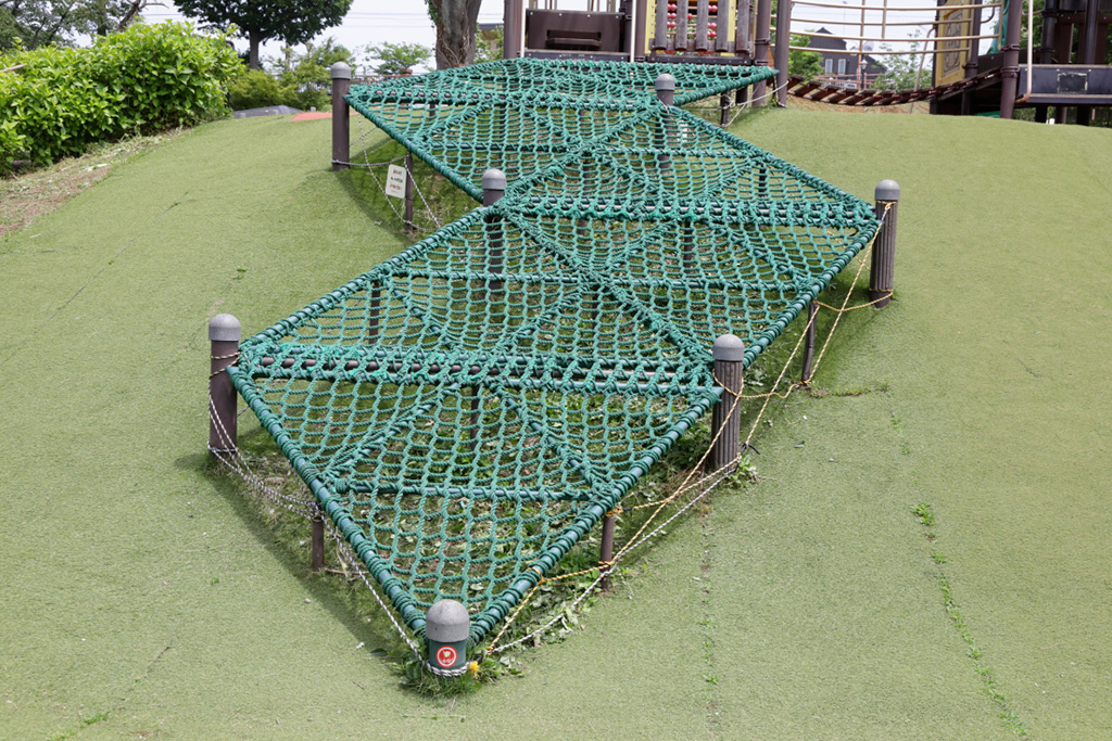 「ネット遊具」/桜ヶ丘公園(東京都/多摩市)