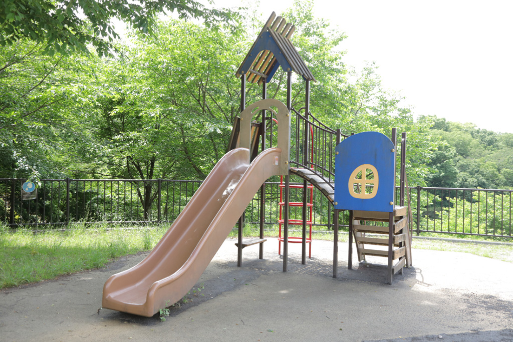 「複合遊具」/桜ヶ丘公園(東京都/多摩市)