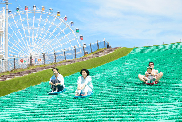 芝すべり/淡路ワールドパークONOKORO(兵庫県/淡路市)