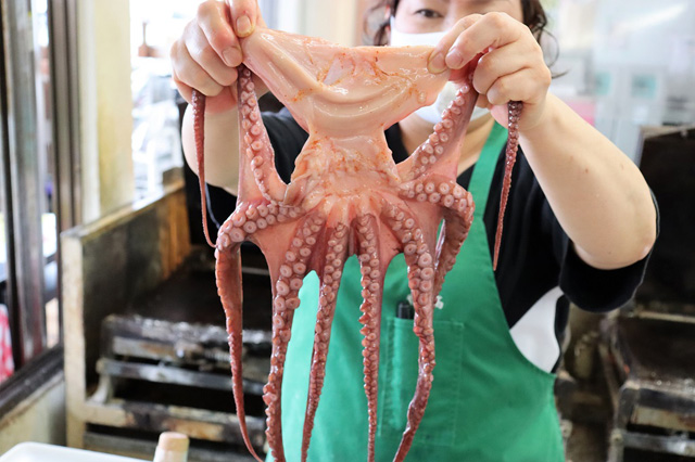 たこ姿焼きのたこ(やま髙)/道の駅東浦ターミナルパーク(淡路島)