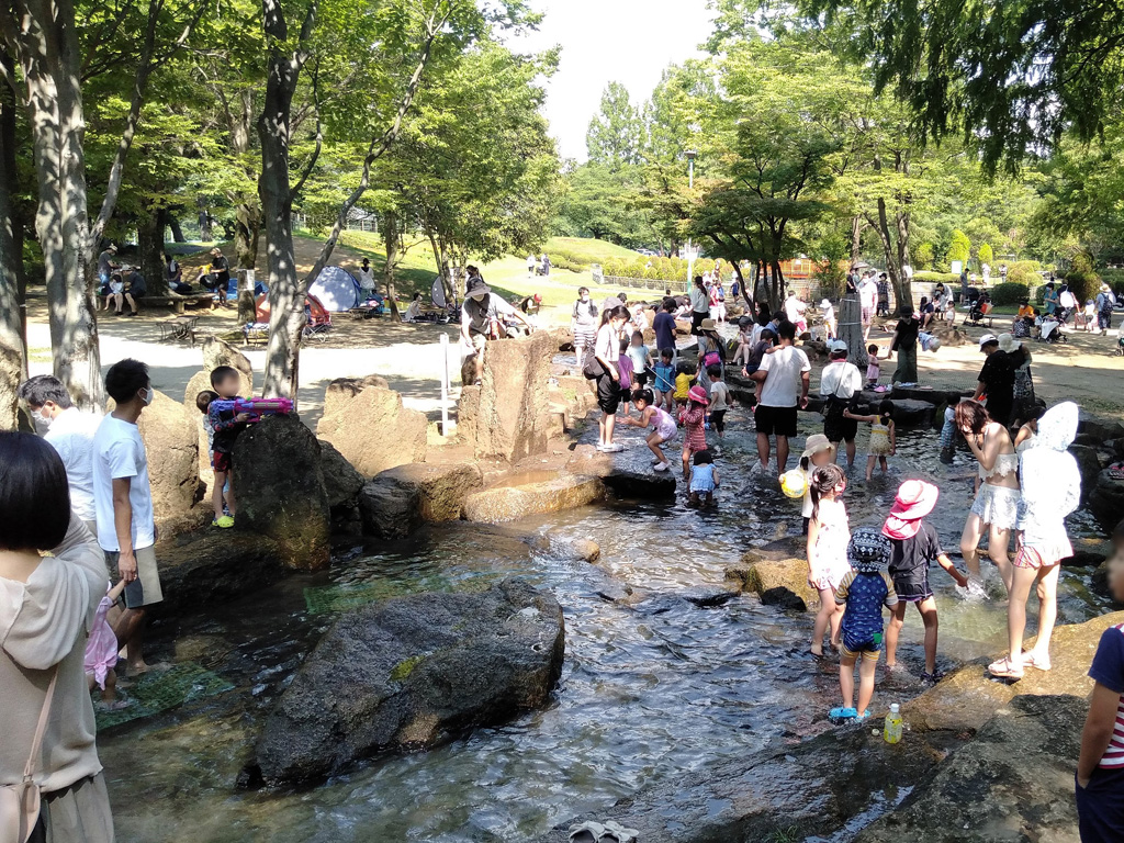 ジャブジャブ池の様子/大崎公園(埼玉県/さいたま市)