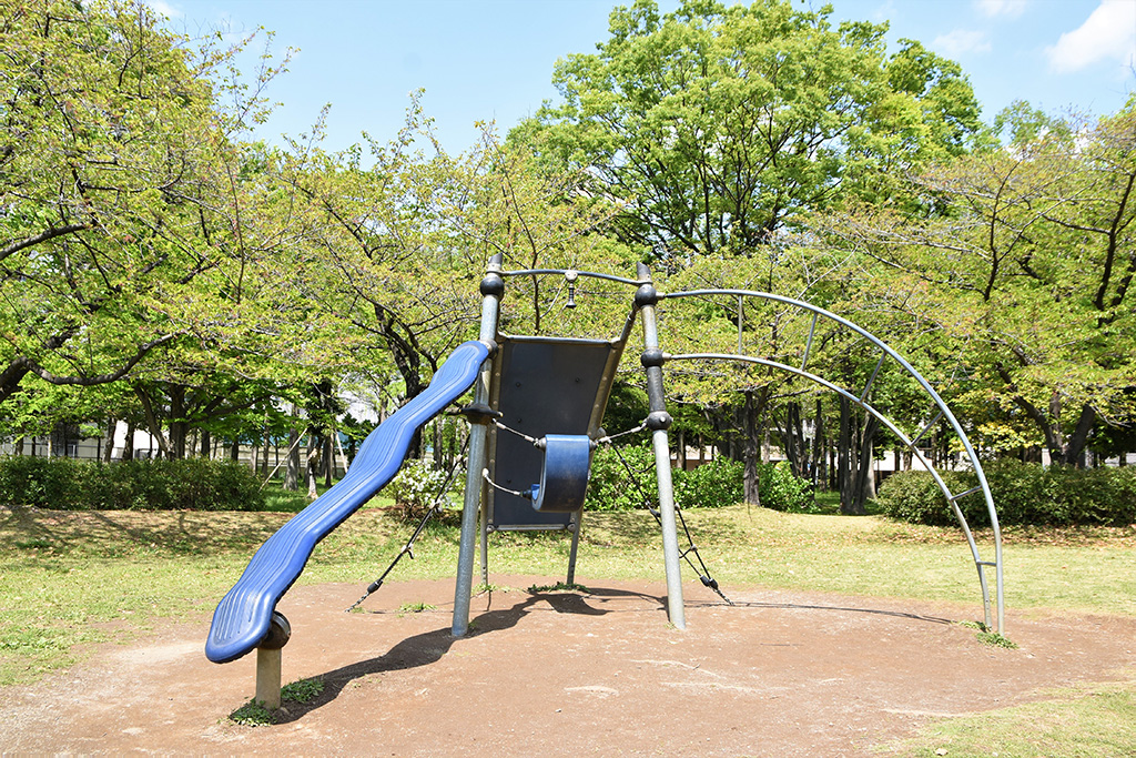「複合遊具」／猿江恩賜公園（東京都／江東区）