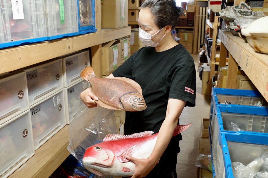 倉庫内の小道具