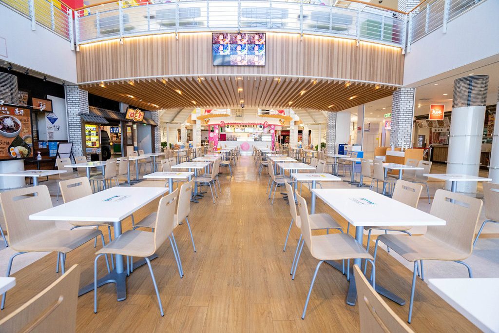 フードコート全景/天保山マーケットプレース(大阪府/大阪市)