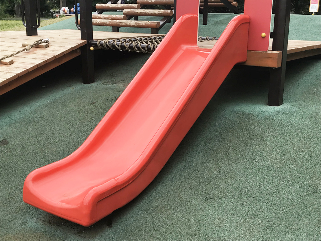 「すべり台」/尾久の原公園(東京都/荒川区)